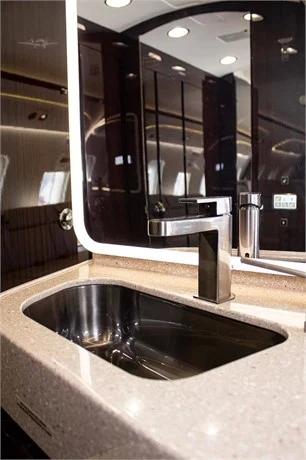 2017 BOMBARDIER CHALLENGER 650 Photo 2