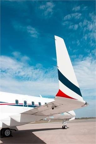 2004 BOMBARDIER CHALLENGER 300 Photo 2