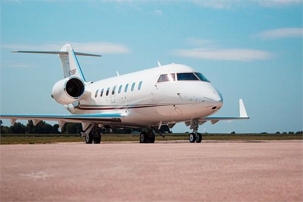 2017 BOMBARDIER CHALLENGER 650 Photo 2