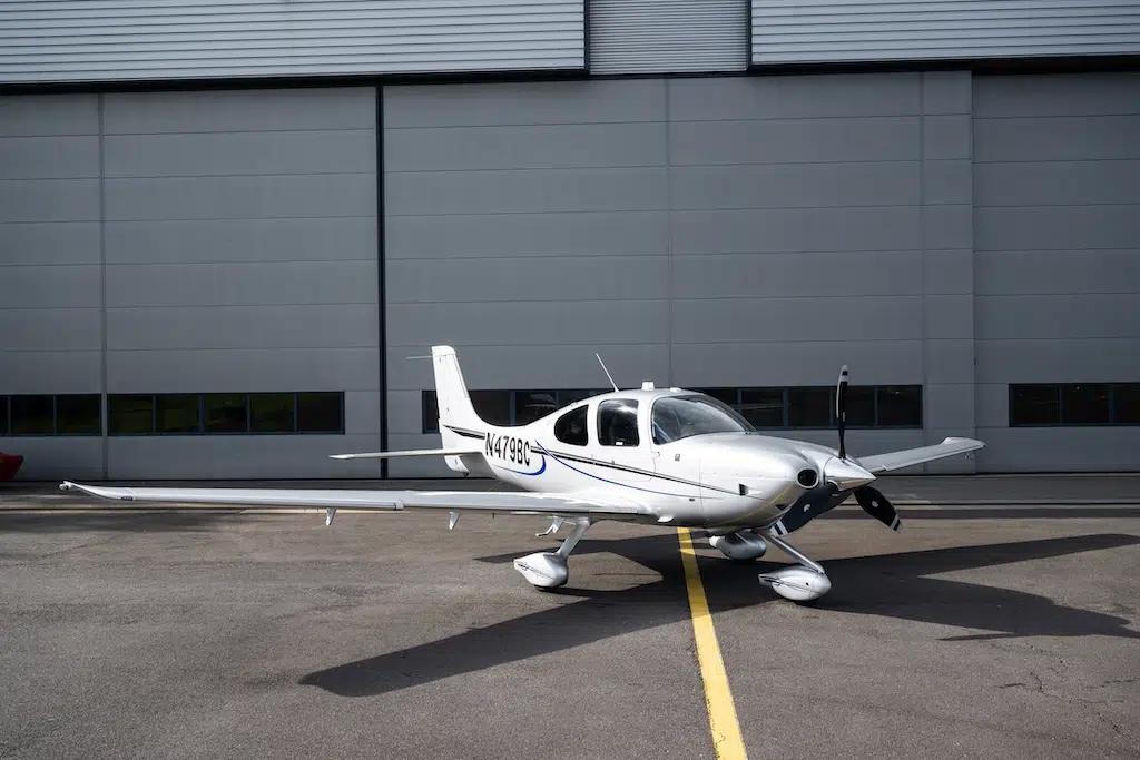2015 Cirrus SR22T G5 GTS Photo 2
