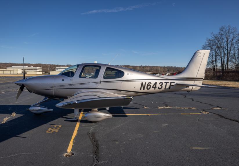 2019 Cirrus SR22 G6 GTS Photo 2