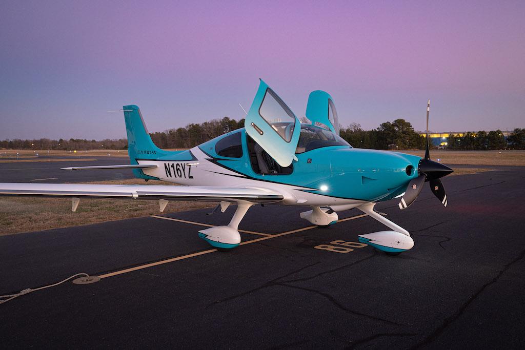 2020 Cirrus SR22T Photo 2