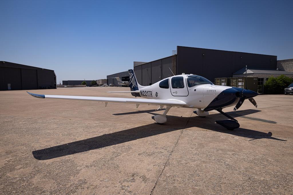 2021 Cirrus SR20 G6 Photo 2