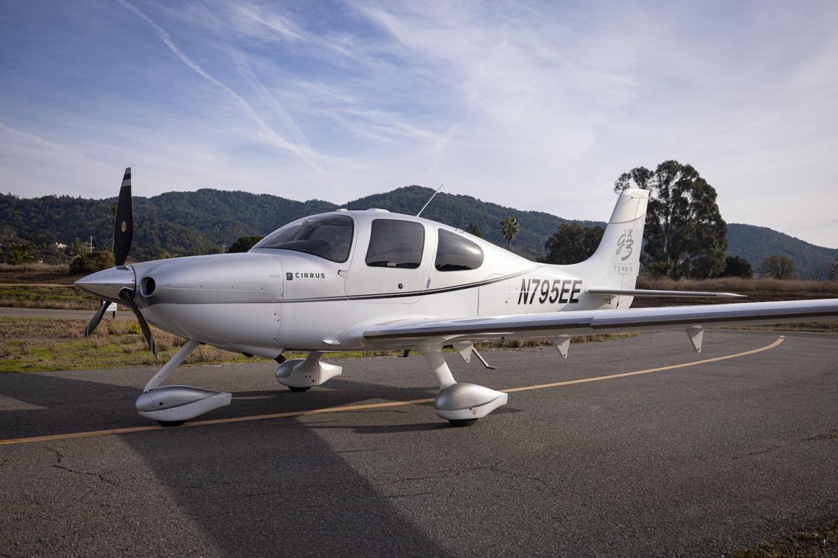 2007 Cirrus SR22 G3 GTSX Photo 2