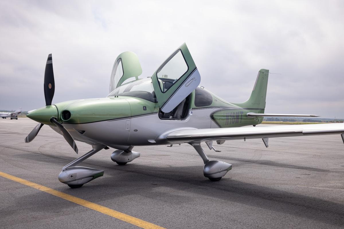 2020 Cirrus SR22T G6 GTS Photo 2