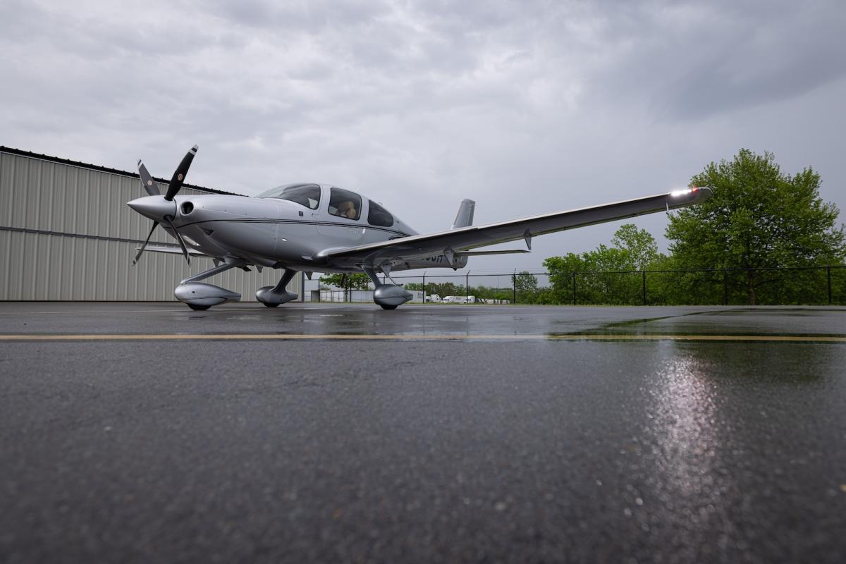2022 Cirrus SR22T G6 GTS Photo 2