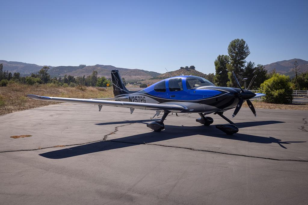 2021 Cirrus SR22T G6 GTS Photo 2