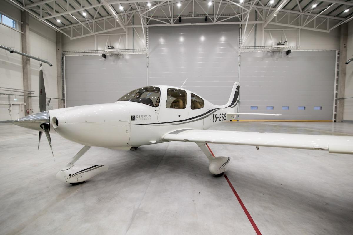 2005 Cirrus SR22 G2 Photo 2