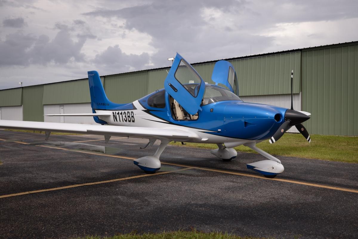 2021 Cirrus SR20 G6 Premium Photo 2