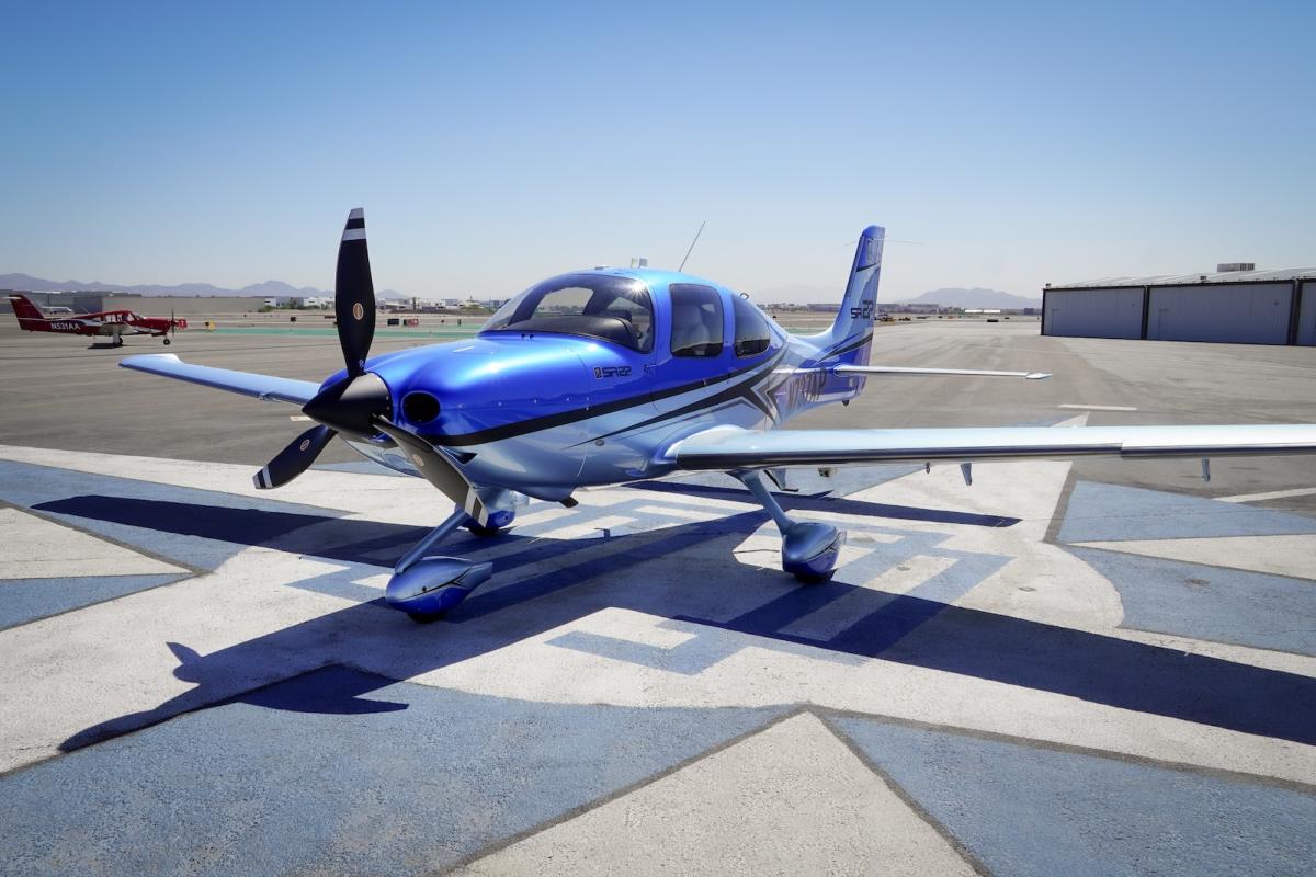 2011 Cirrus SR22T G3 Photo 2