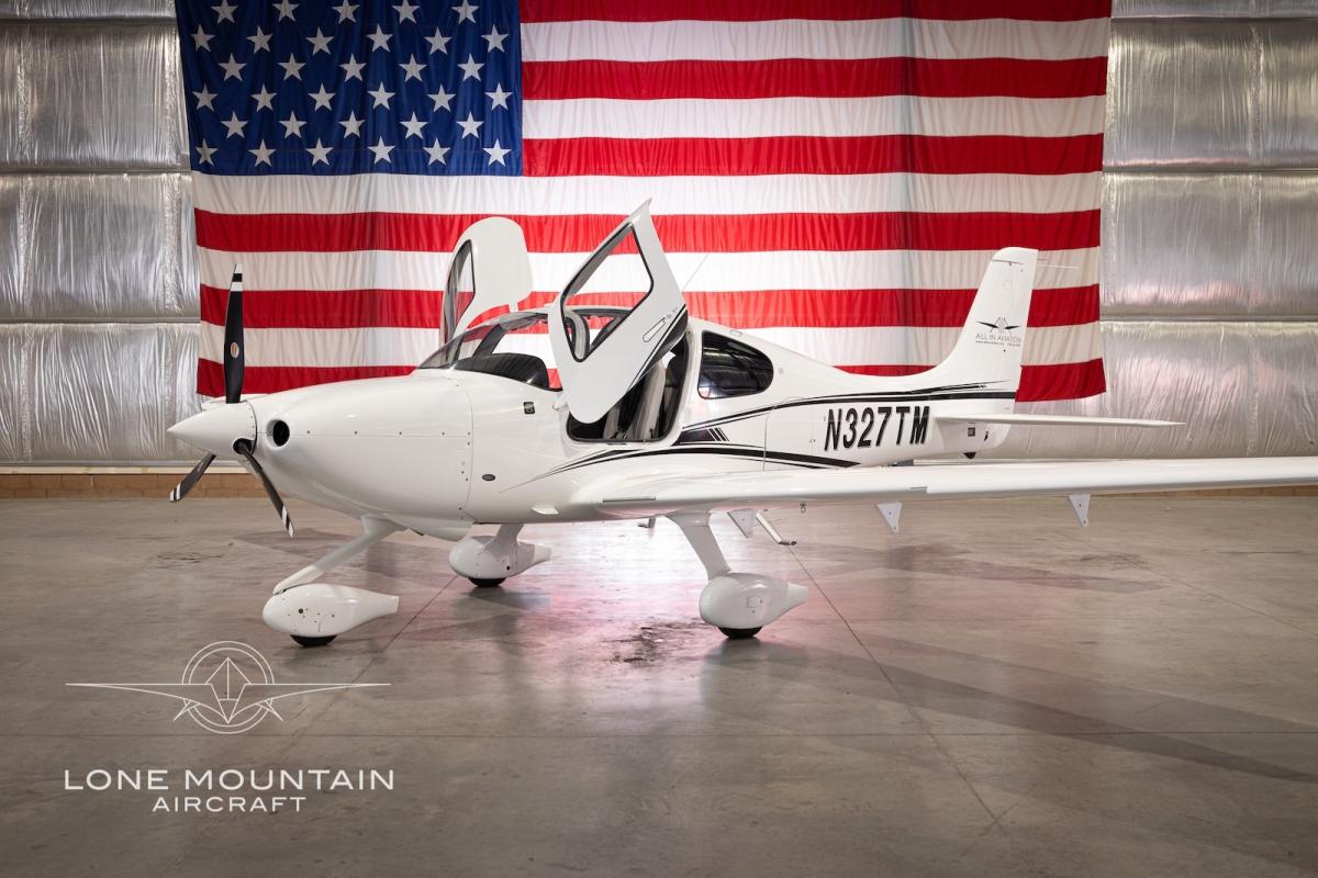 2022 Cirrus SR20 G6 Photo 2