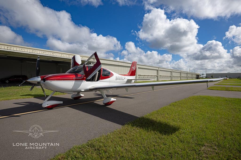 2008 Cirrus SR22 G3 GTS Turbo Photo 2