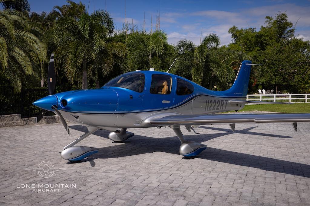 2018 Cirrus SR22T G6 GTS Photo 2