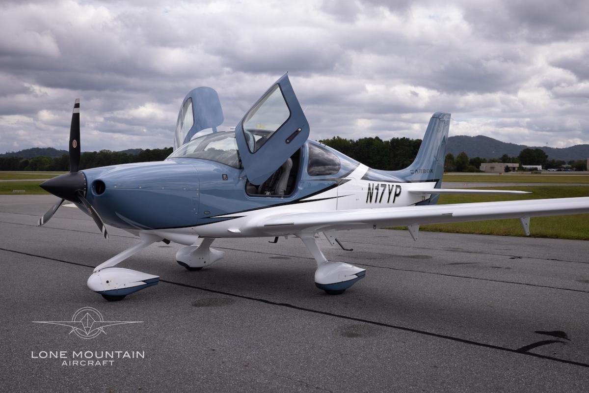 2022 Cirrus SR20 G6 Photo 2
