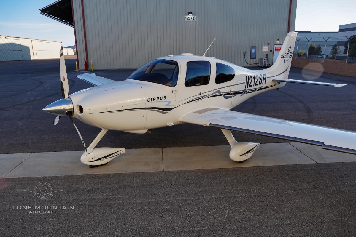 2006 Cirrus SR22 G2 GTS Photo 2