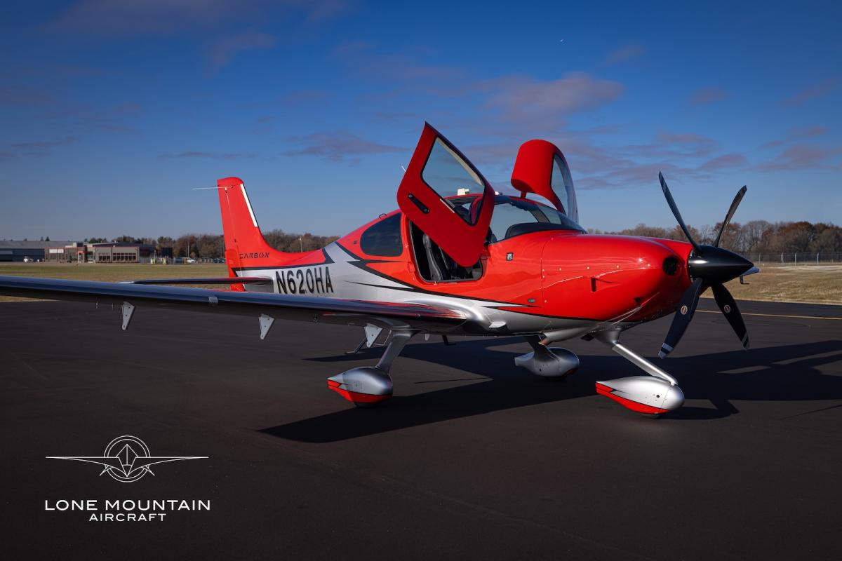 2021 Cirrus SR22T G6 GTS Photo 2