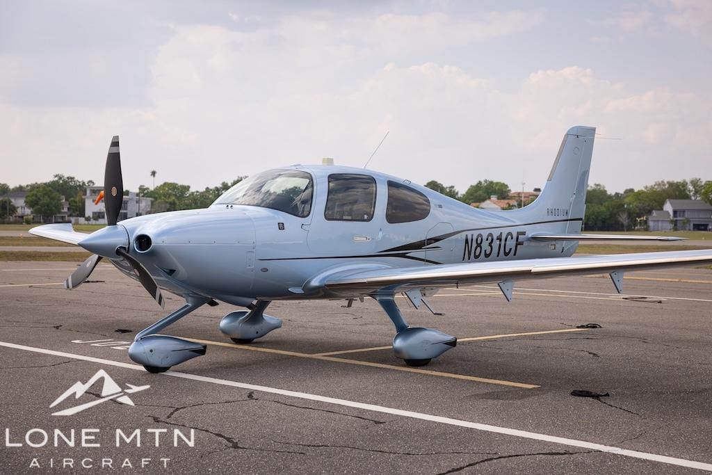 2021 Cirrus SR22T G6 GTS Photo 2