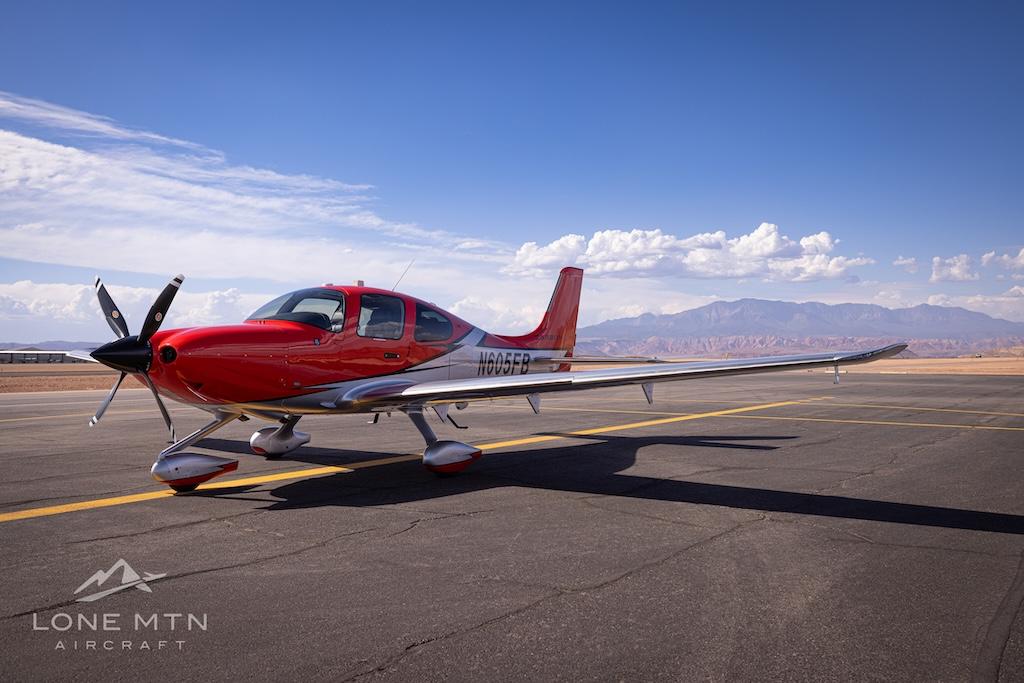 2023 Cirrus SR22T G6 GTS Photo 2
