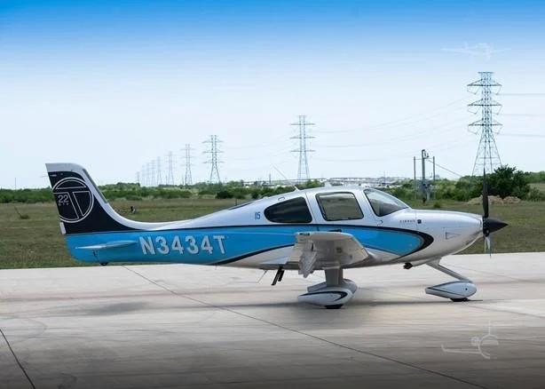 2013 CIRRUS SR22-G5 TURBO Photo 3