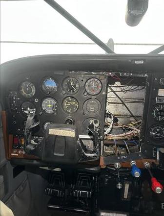 Cessna 207 Photo 4