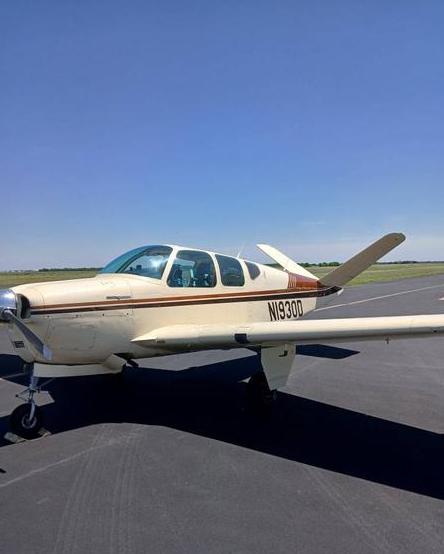 Beechcraft Bonanza C35 Photo 3