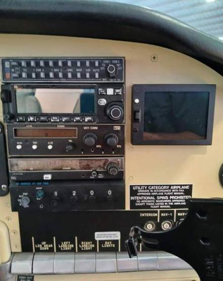 Beechcraft Bonanza C35 Photo 7