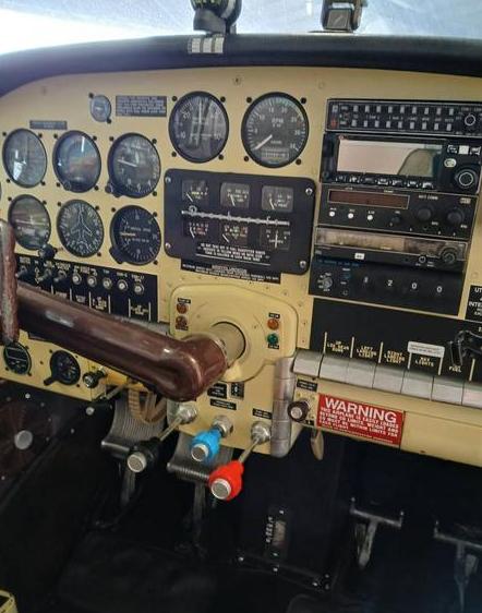 Beechcraft Bonanza C35 Photo 2