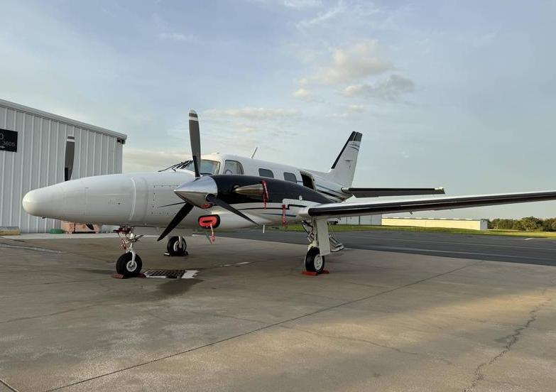 Piper Cheyenne II PA-31T Photo 4