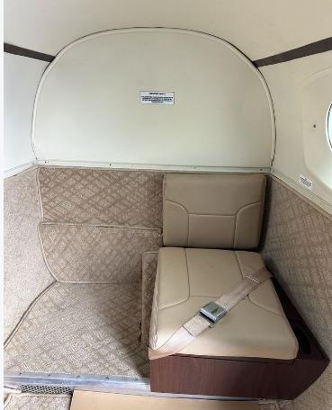 1990 BEECHCRAFT KING AIR C90A Photo 5