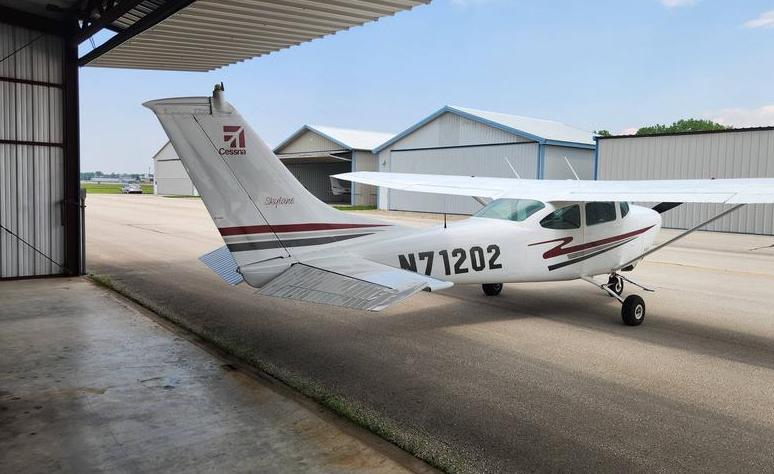 1969 Cessna 182M Photo 4