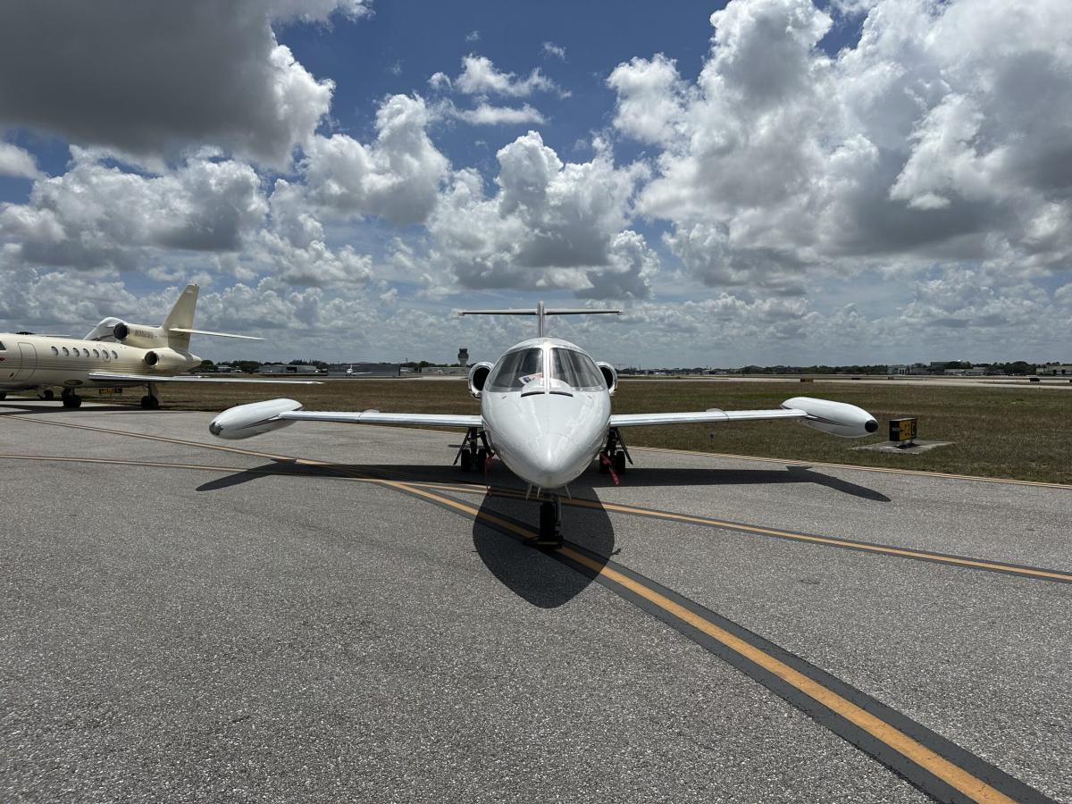 1979 Learjet 25D Photo 4