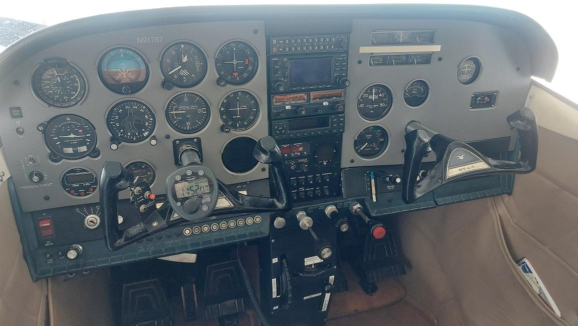 1969 Cessna 182M Photo 5