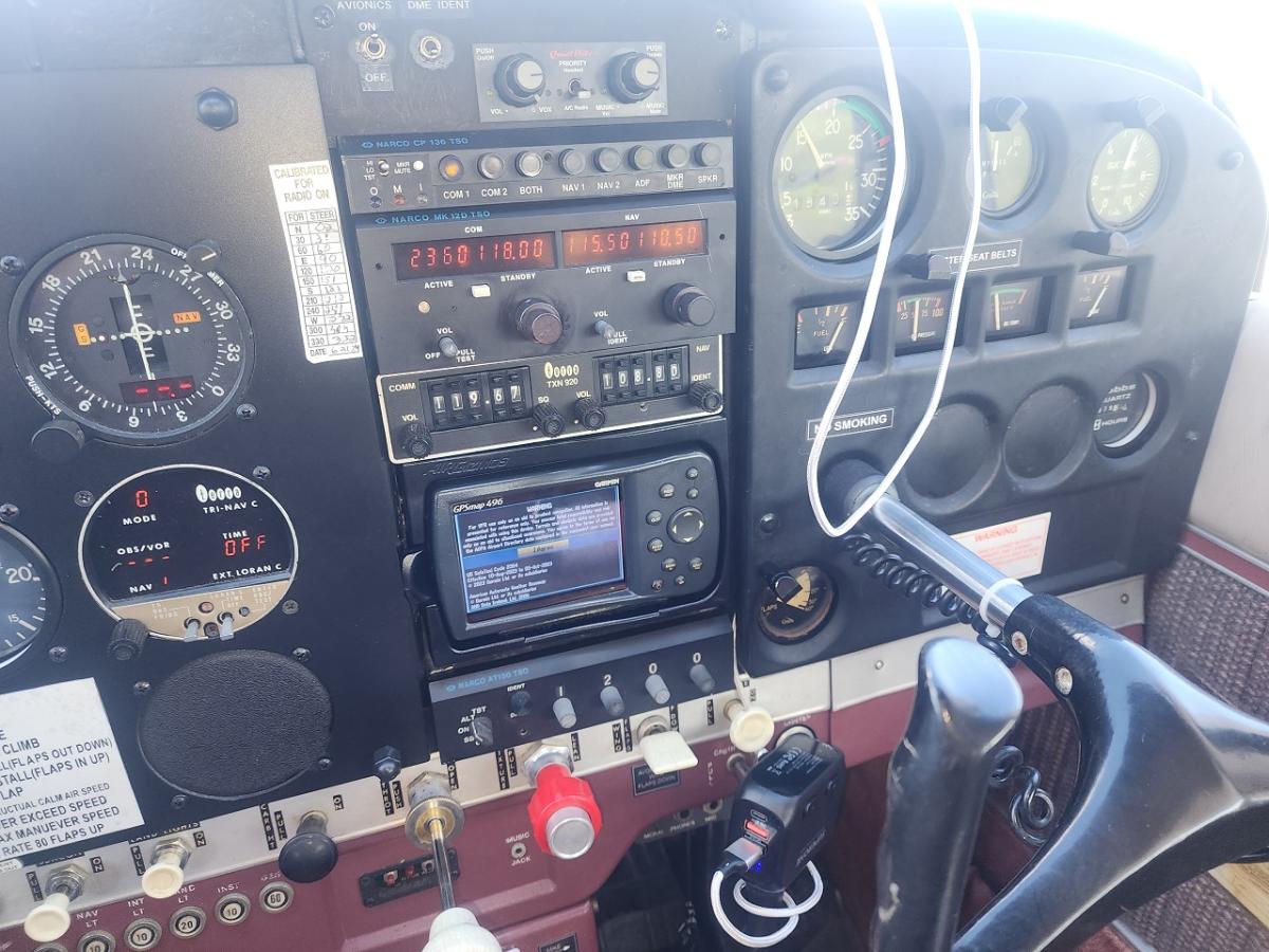 1967 Cessna 172H Photo 4