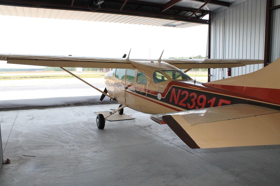 1965 Cessna 210E Photo 3