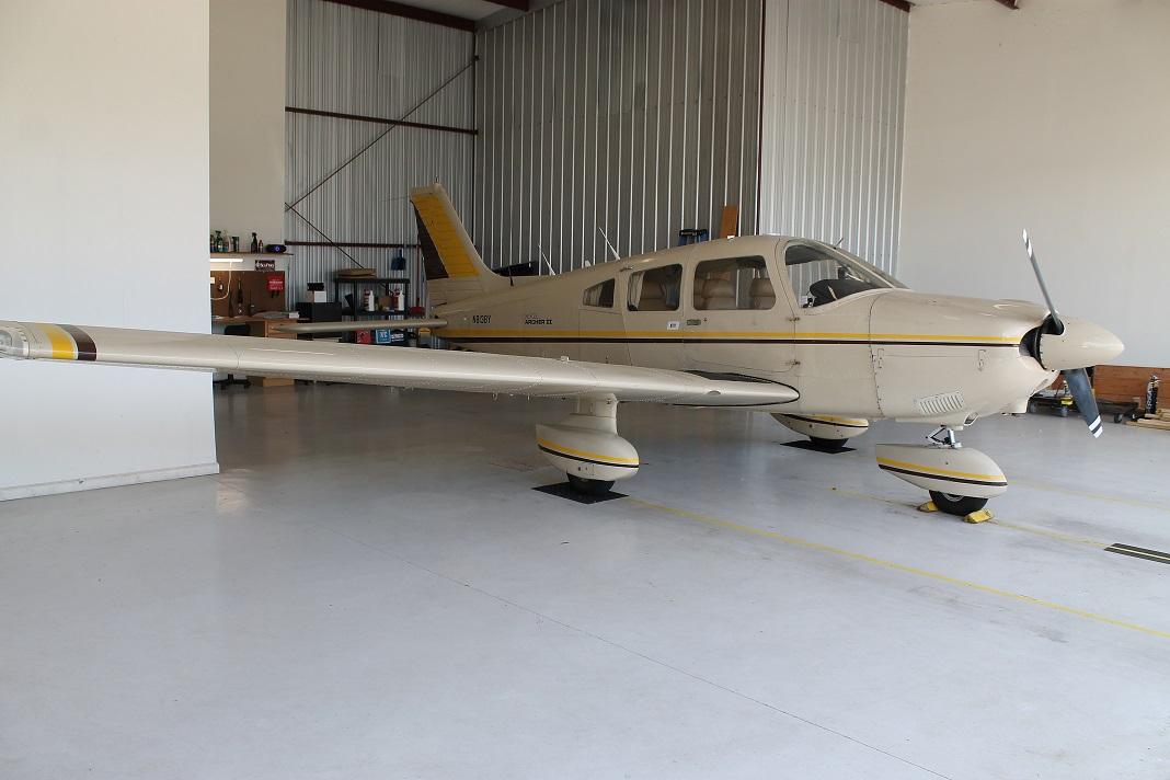 1979 Piper Archer II Photo 3