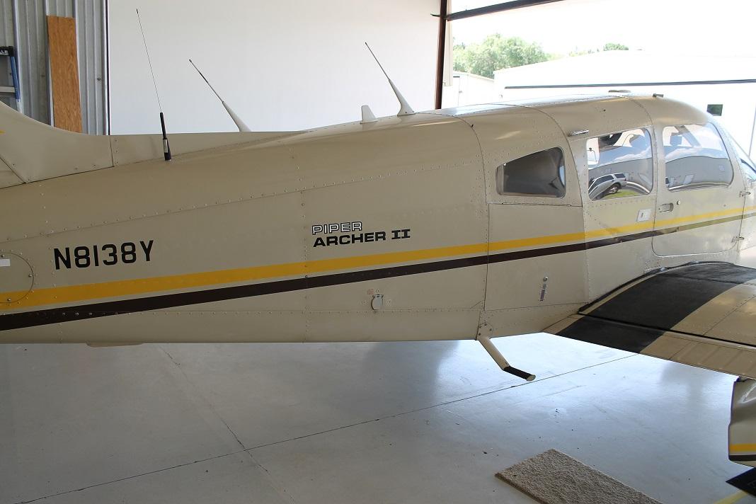 1979 Piper Archer II Photo 2