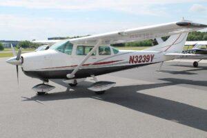 1962 Cessna 182E Photo 2