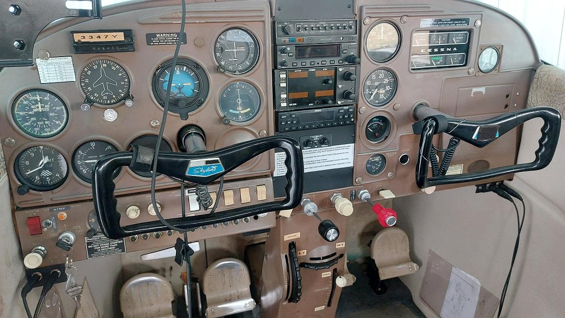 1962 Cessna 182E Photo 7