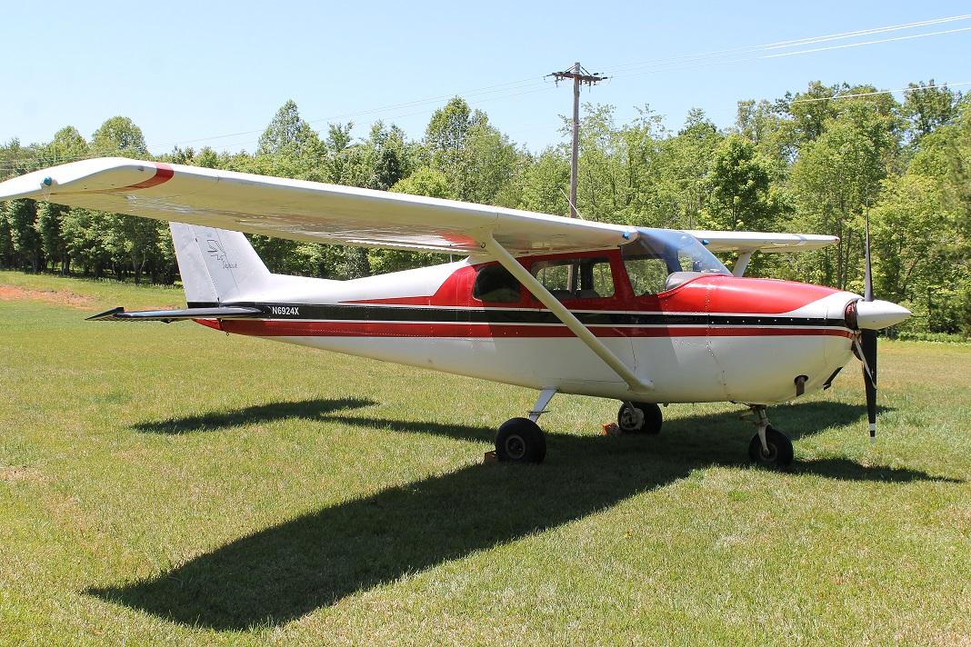 1961 Cessna 172B Photo 6