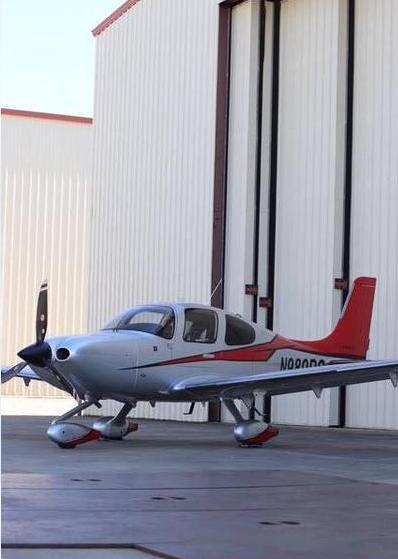 Cirrus SR22 Photo 4