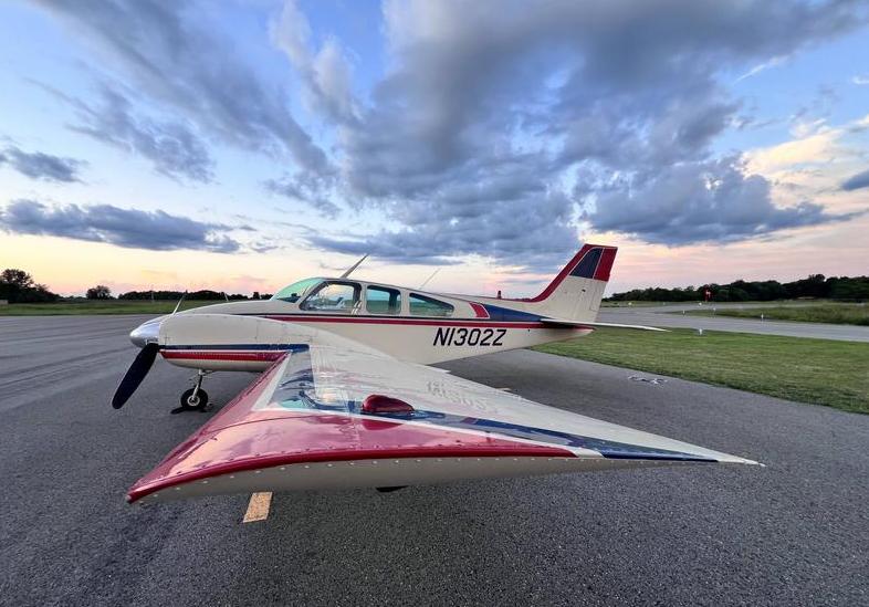 1961 Beech 95-55 Baron Photo 3