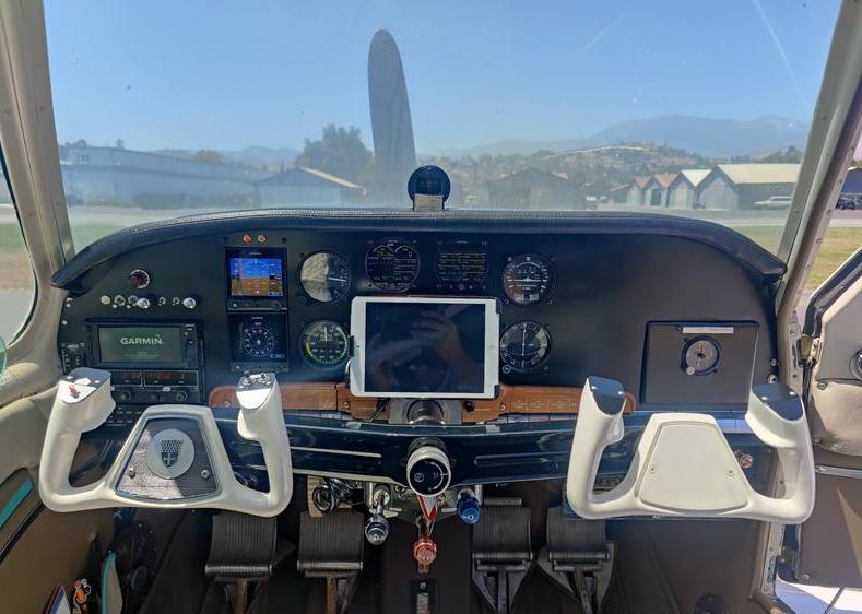 V Tail H35 Bonanza Photo 3