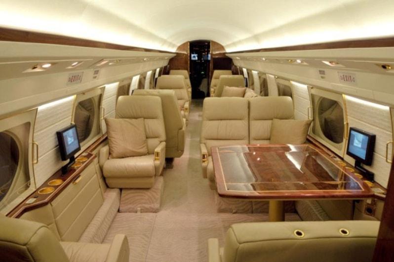 1988 Gulfstream IV Photo 3