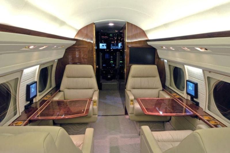 1988 Gulfstream IV Photo 4