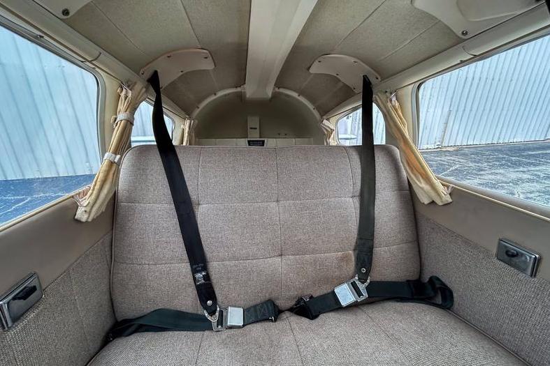 1983 Piper Warrior II Photo 4