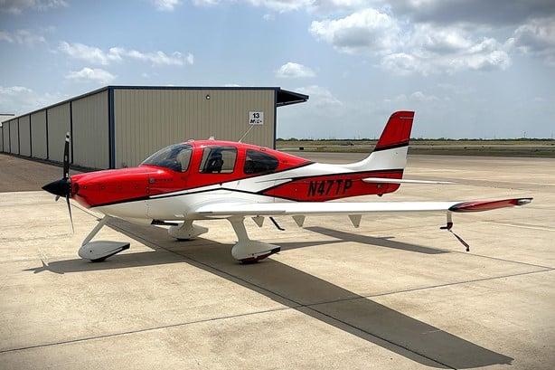 2010 CIRRUS SR20-G3 Photo 5