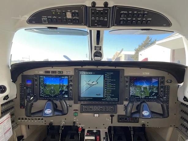 2012 PIPER MERIDIAN Photo 6