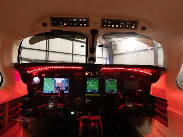 2000 PIPER MALIBU MIRAGE Photo 6