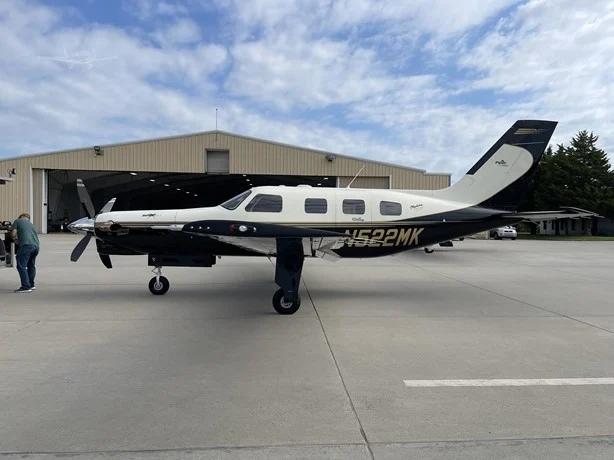2000 PIPER JETPROP Photo 2