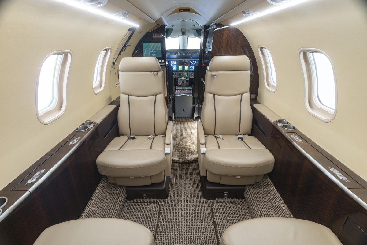2012 Learjet 45XR Photo 4